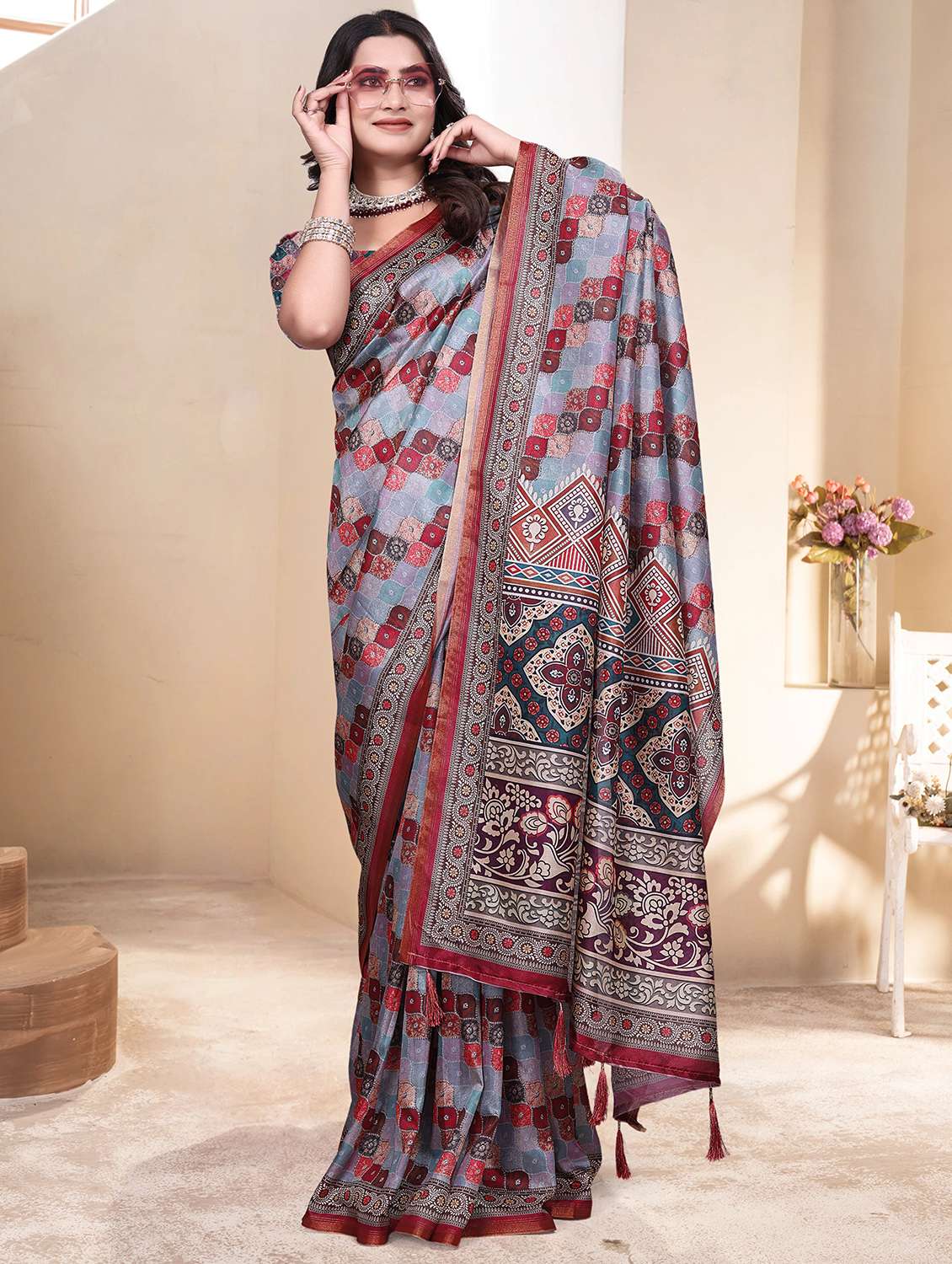 women printed casual wear saree with blouse