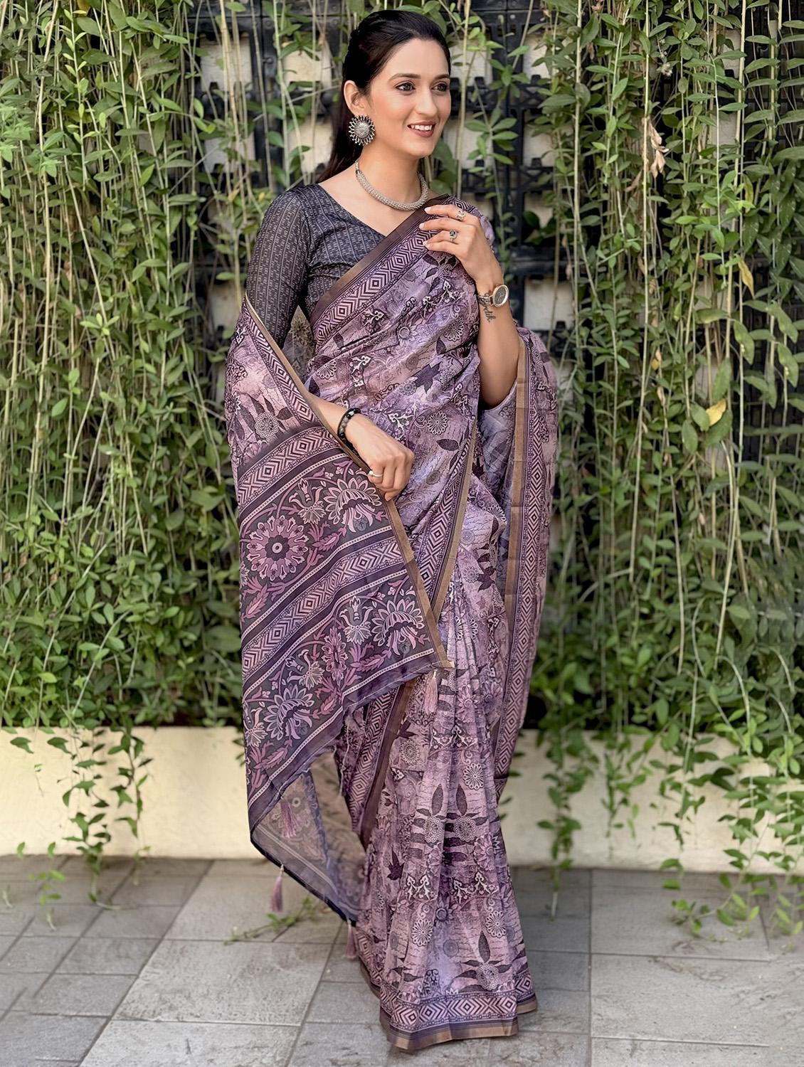 women printed casual wear saree with blouse - 21931235 - Standard Image - 2