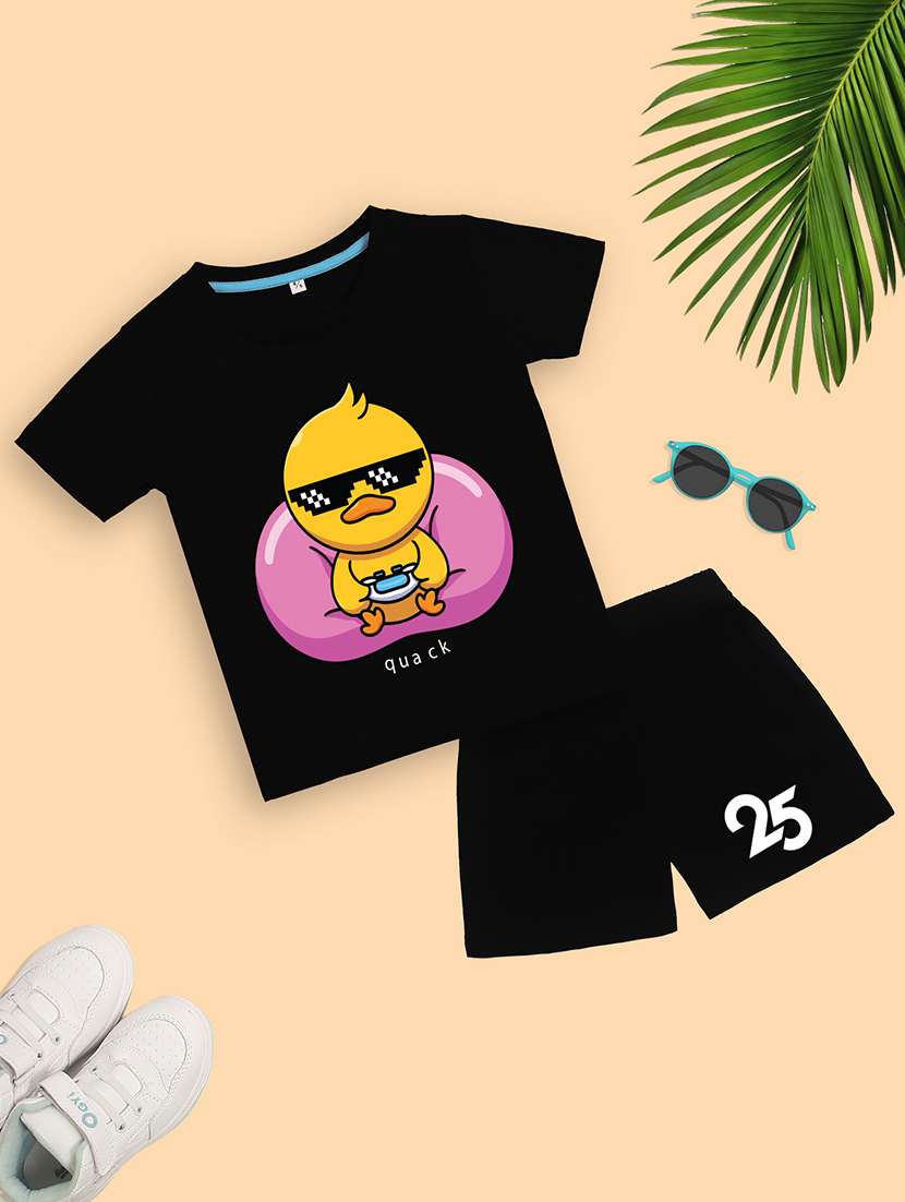 boys printed t-shirt & shorts casual wear set