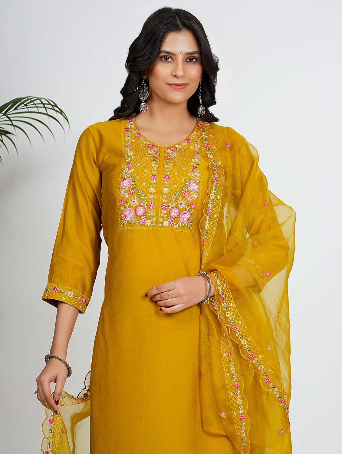 women three quarter sleeve kurta pant with dupatta set - 21931573 -  Standard Image - 7