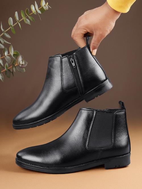 men solid slip on boot - 21931625 -  Standard Image - 0