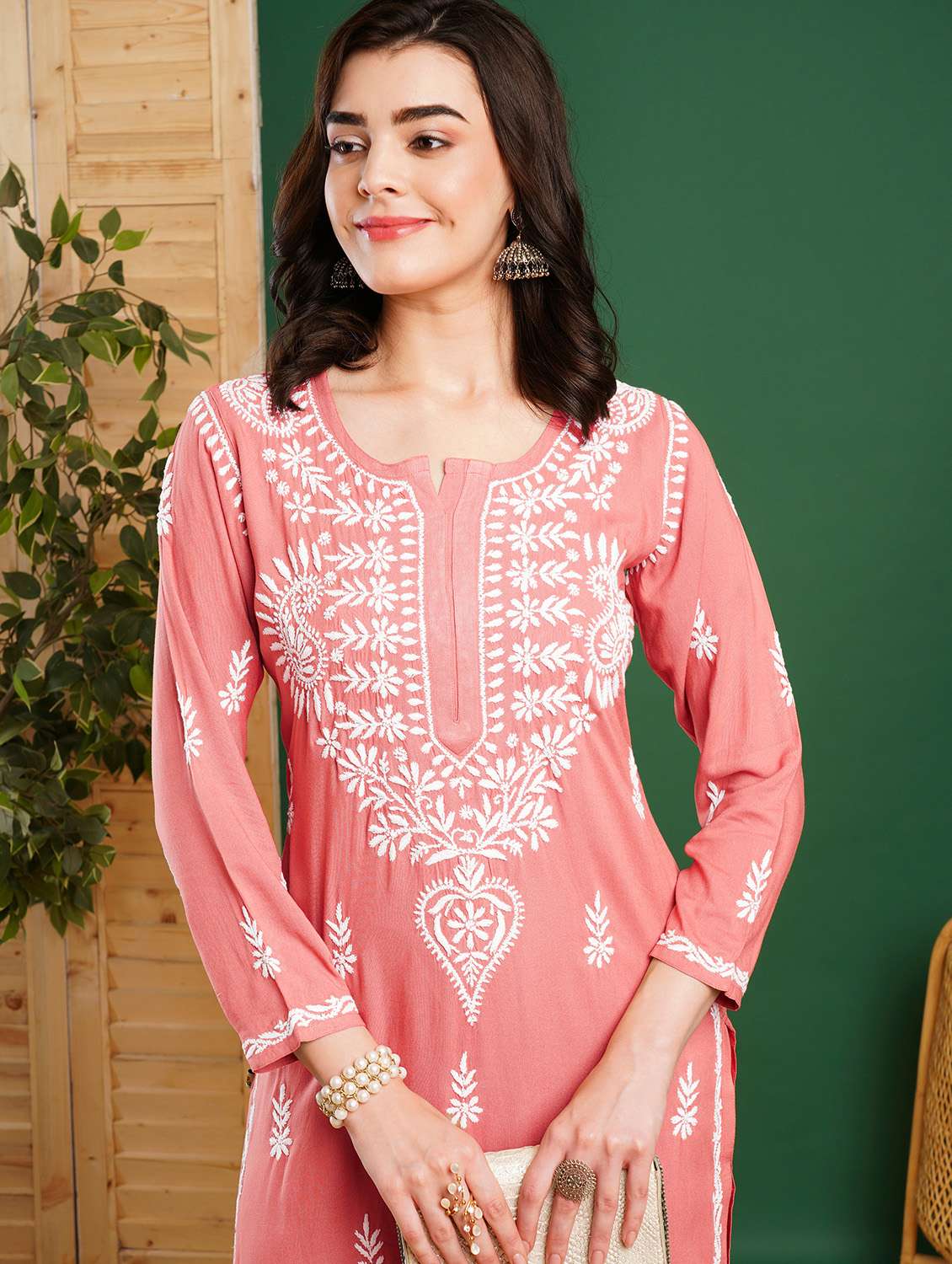 women chikankari long sleeve kurta pant set - 21931952 -  Standard Image - 2