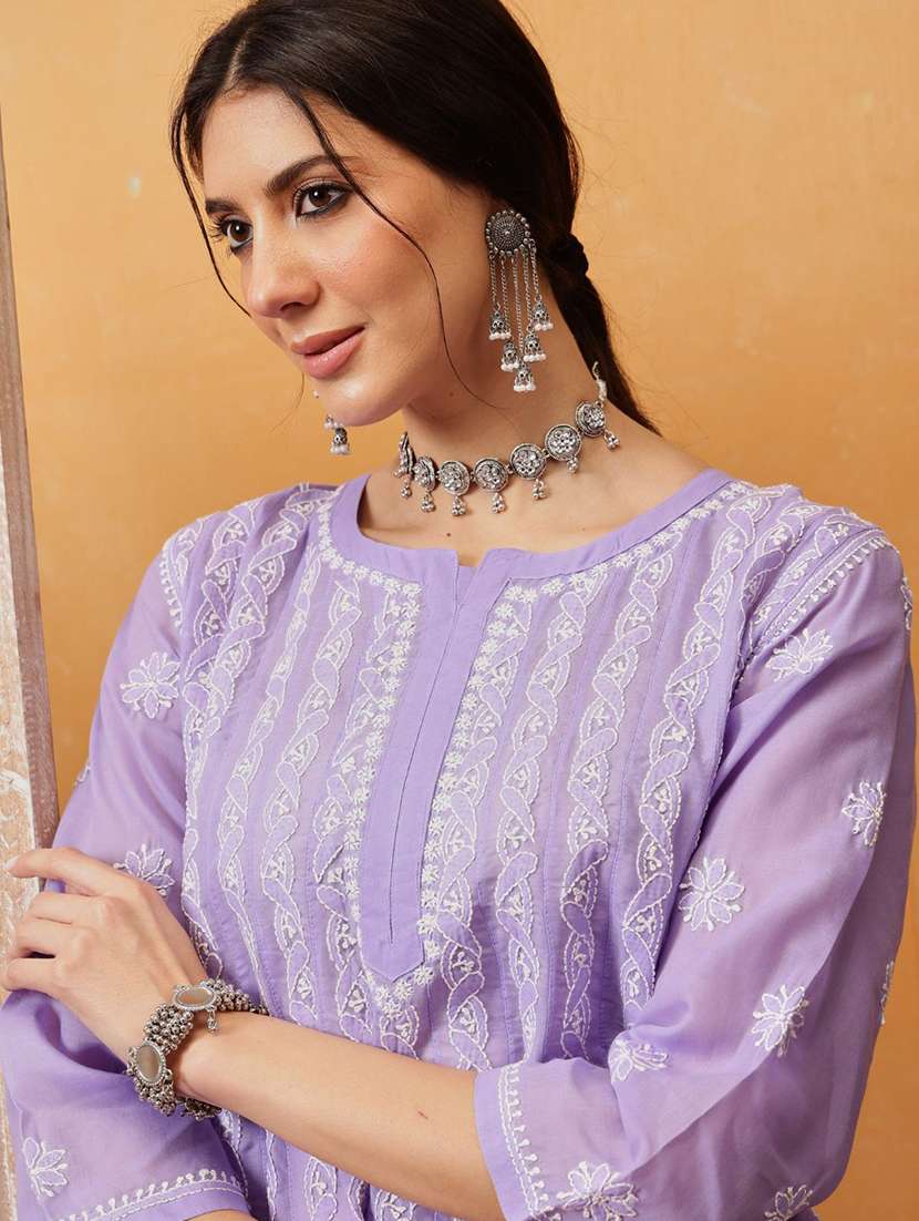 women chikankari three quarter sleeve anarkali kurta - 21932026 -  Standard Image - 2