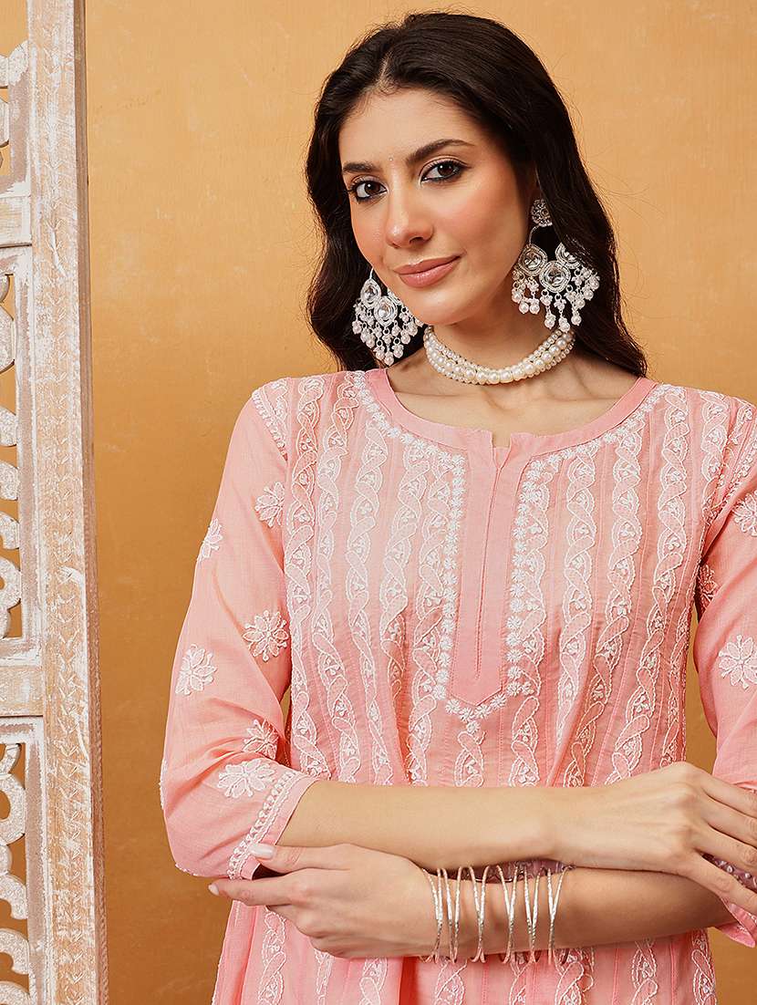 women chikankari three quarter sleeve anarkali kurta - 21932030 -  Standard Image - 2