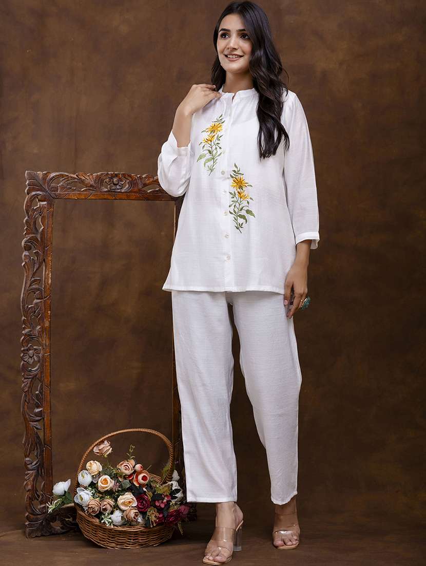 women embroidered long sleeve ethnic co-ord set - 21932473 -  Standard Image - 2