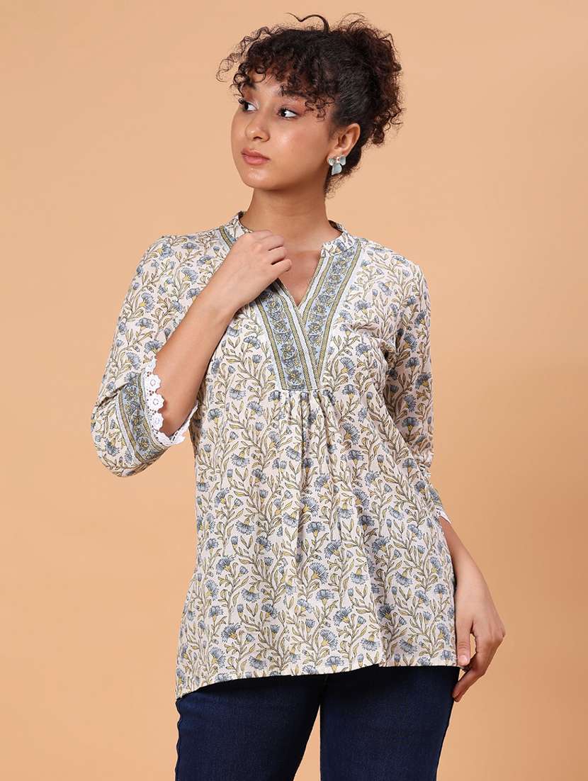 women printed three quarter sleeve kurti