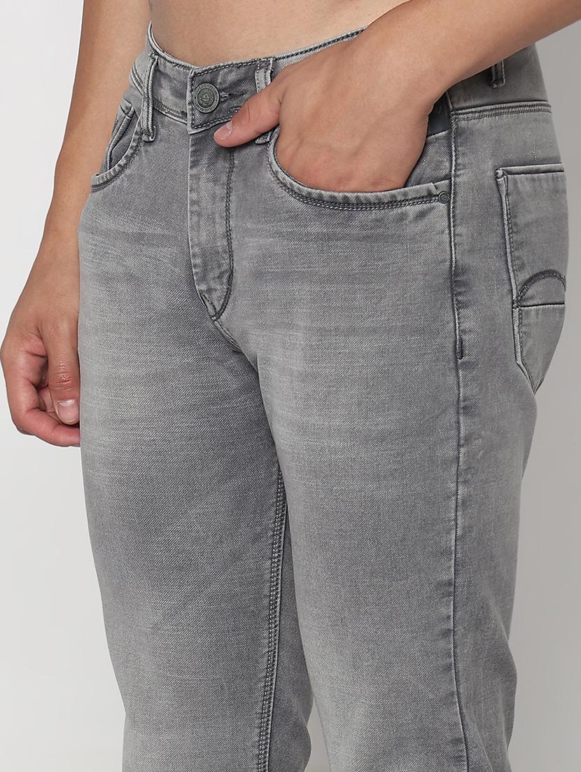 men solid mid rise slim fit jean - 21933436 - Standard Image - 2