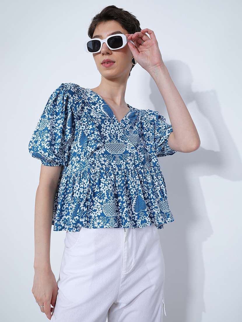 women printed puff sleeve flared top