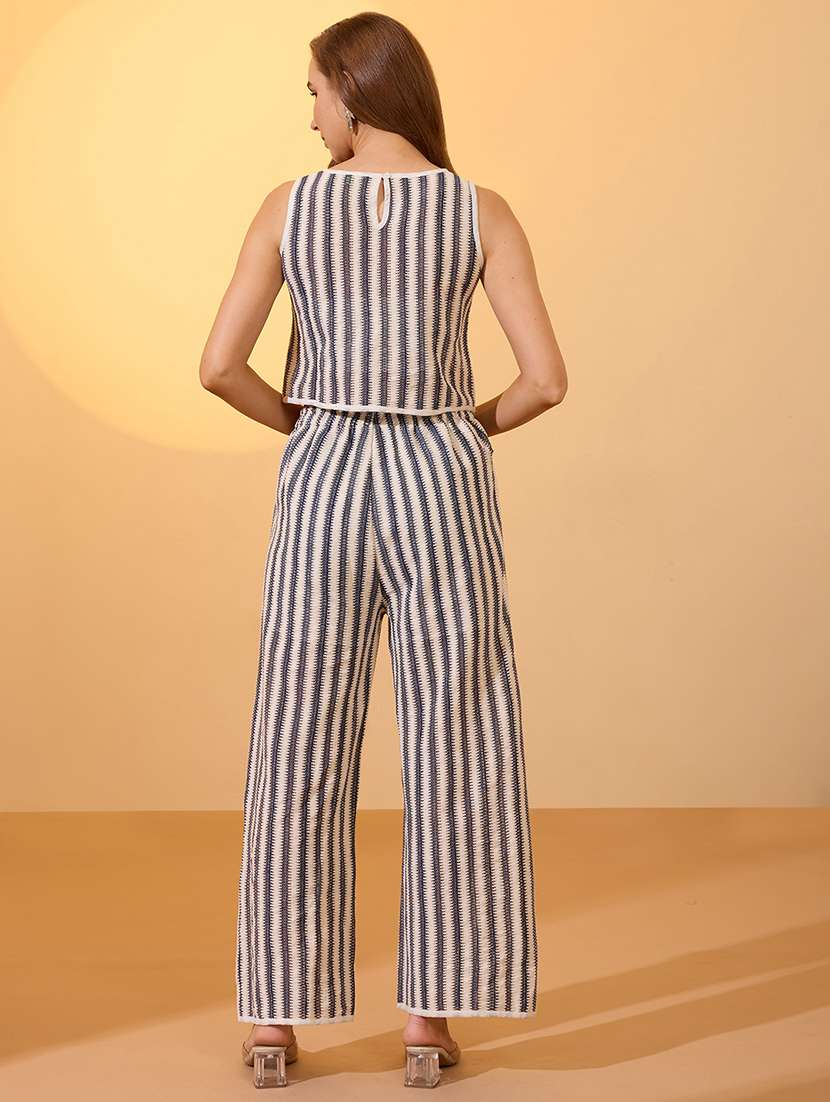 globus women off white chevron print crochet round neck boxy fit crop top with trousers resort co-ord set - 21934680 - Standard Image - 2