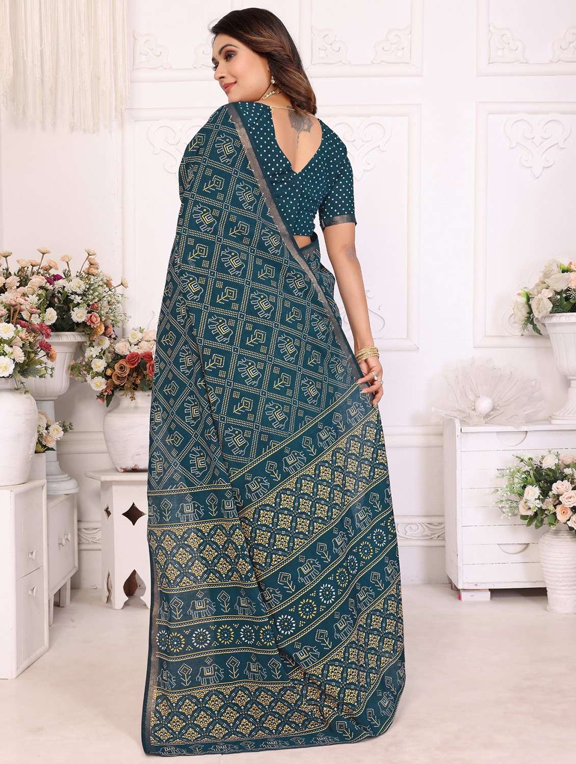 women bandhani printed saree with blouse - 21934982 -  Standard Image - 2