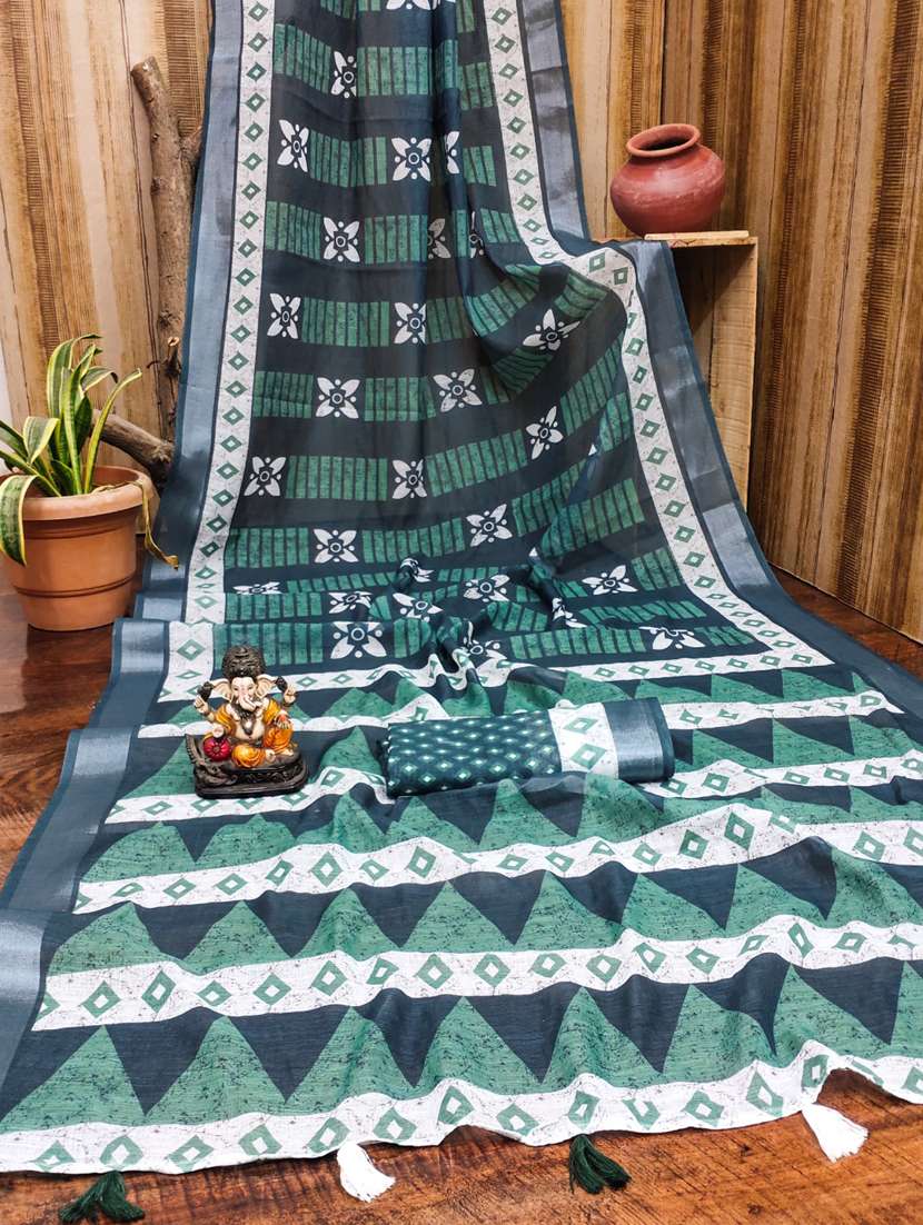 women printed casual wear saree with blouse - 21935079 - Standard Image - 2