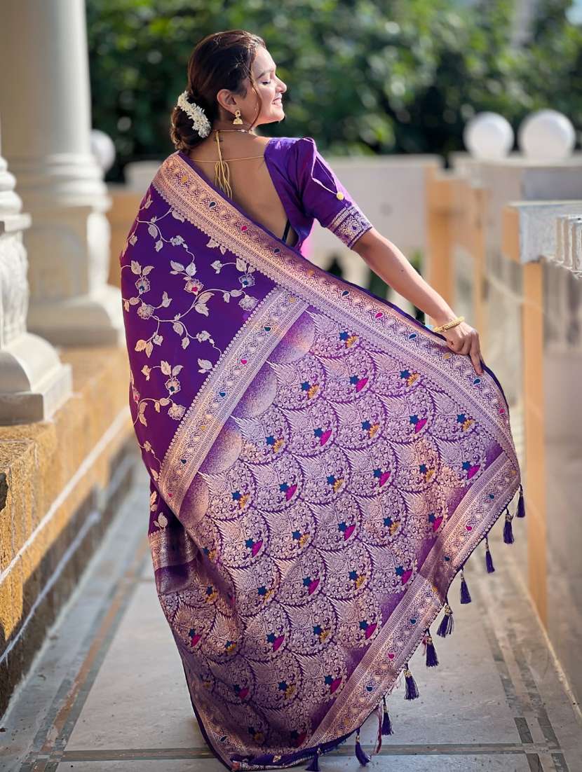 women self design banarasi saree with blouse - 21935110 -  Standard Image - 2