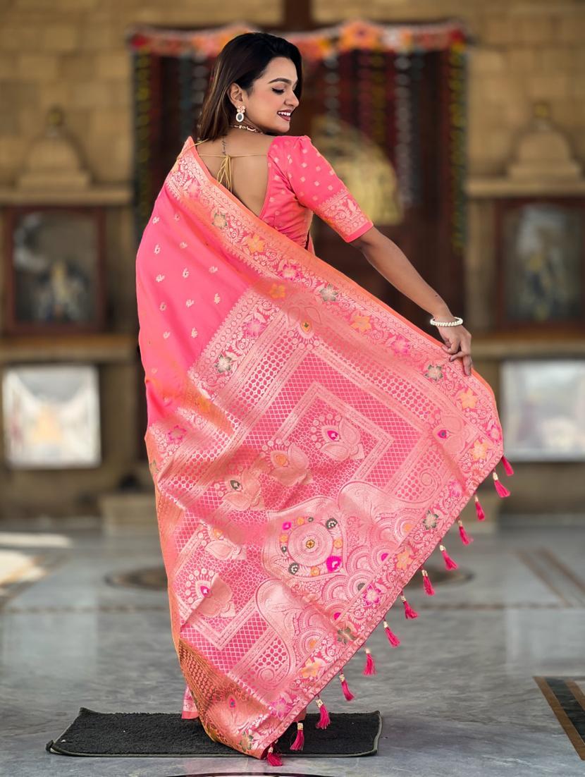 women self design banarasi saree with blouse - 21935115 - Standard Image - 2