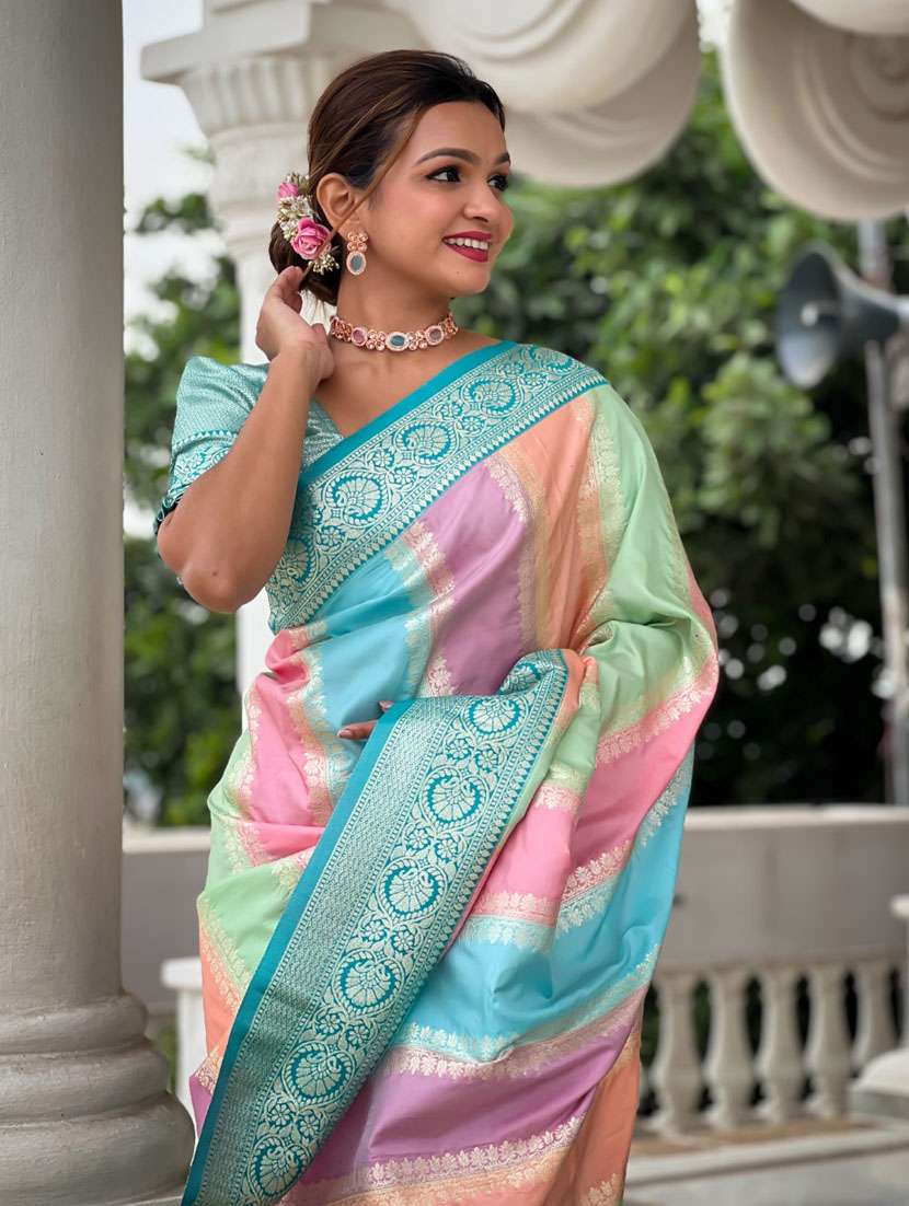 women self design banarasi saree with blouse - 21935151 -  Standard Image - 2