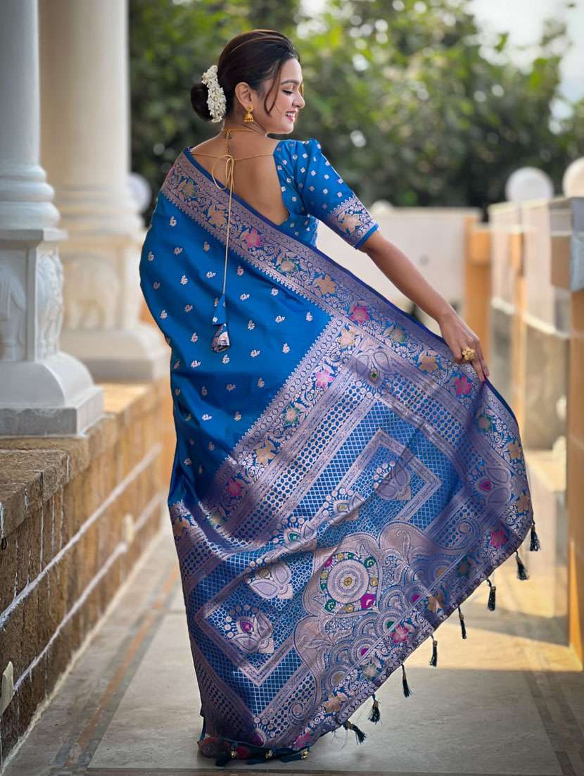 women self design banarasi saree with blouse - 21935178 -  Standard Image - 2