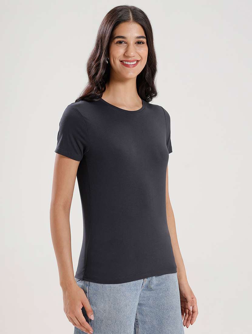 women solid short sleeve regular fit t-shirt - 21936010 -  Standard Image - 2