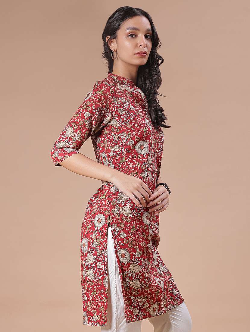 maroon cotton straight v - 21936231 -  Standard Image - 2