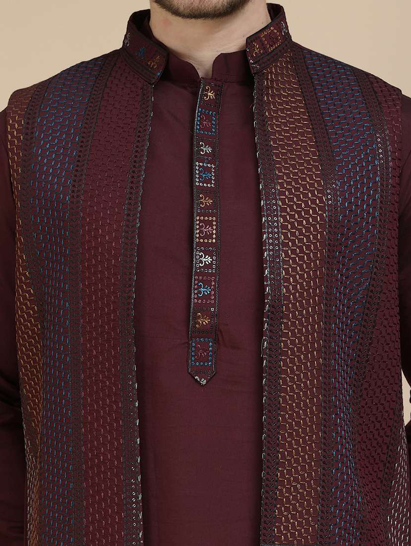 men mandarin neck kurta pyjama with jacket ethnic wear set - 21939516 - Standard Image - 2