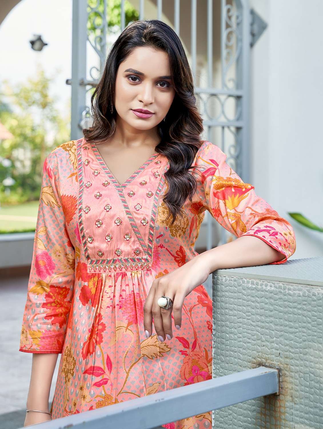 women three quarter sleeve kurta pant set - 21940407 -  Standard Image - 2