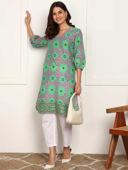 women three quarter sleeve a-line kurta - 21940412 -  Standard Image - 0