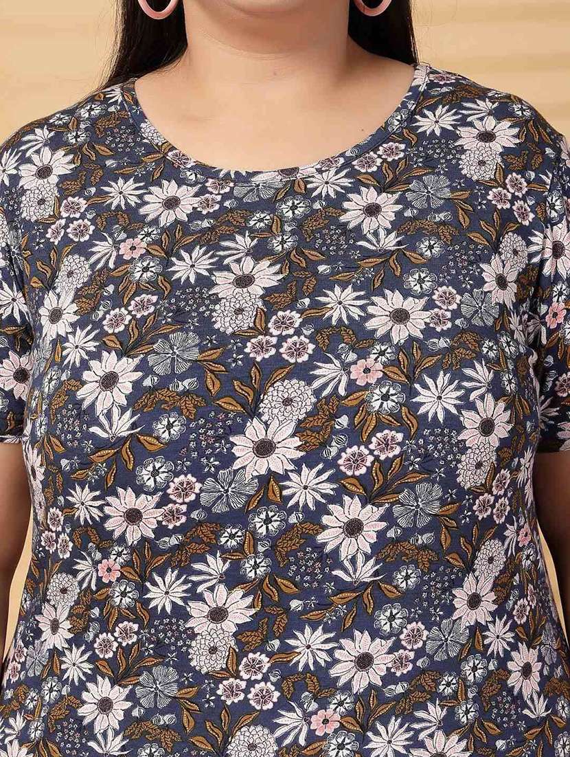 women plus size printed short sleeve t-shirt - 21940820 -  Standard Image - 2