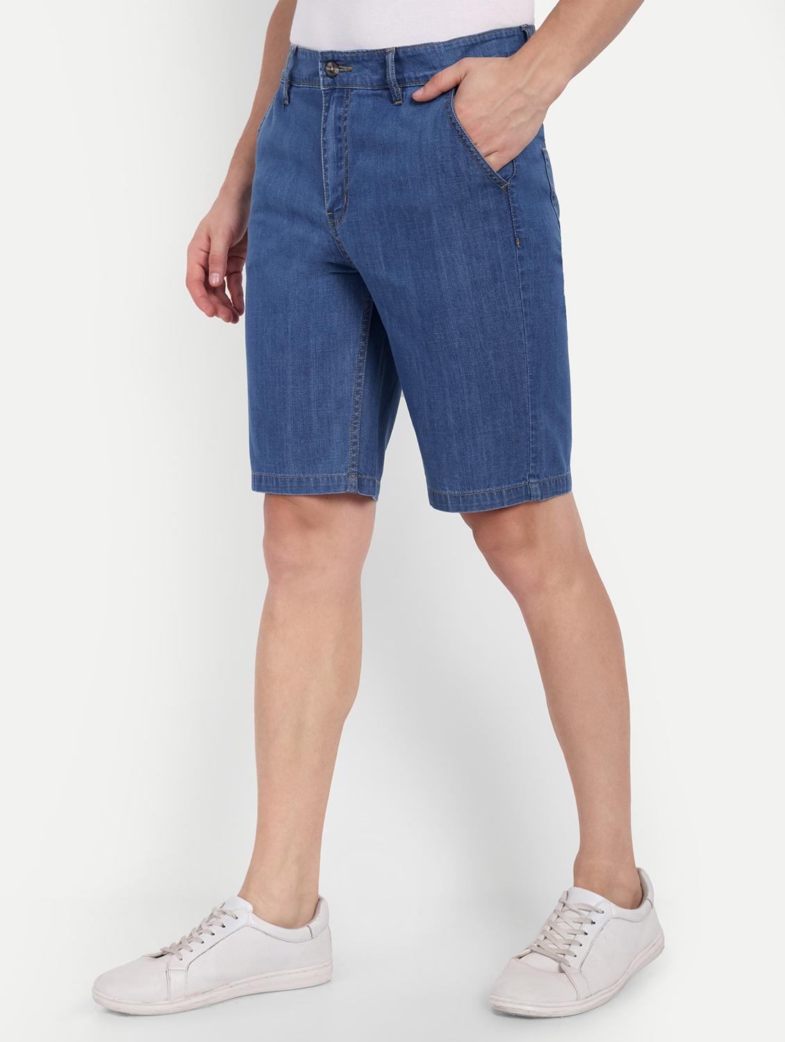 men solid mid rise regular fit denim short - 21941066 -  Zoom Image - 0