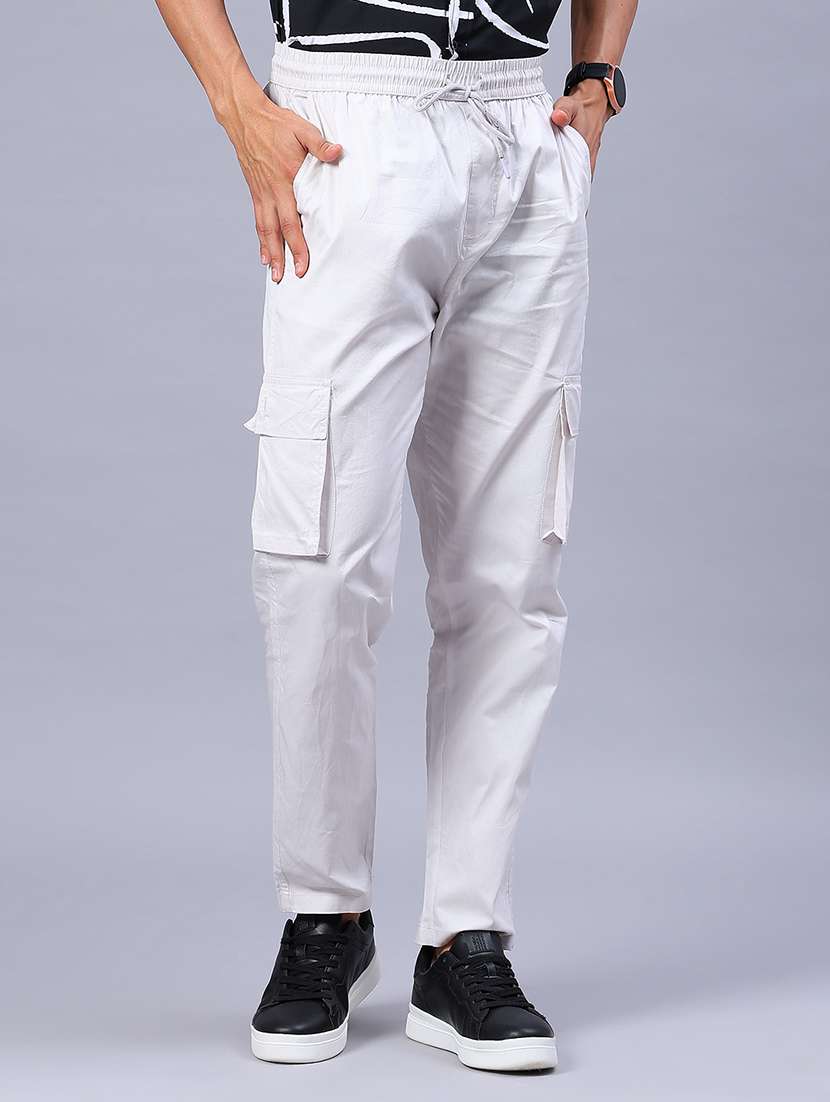 men solid mid rise regular fit cargo