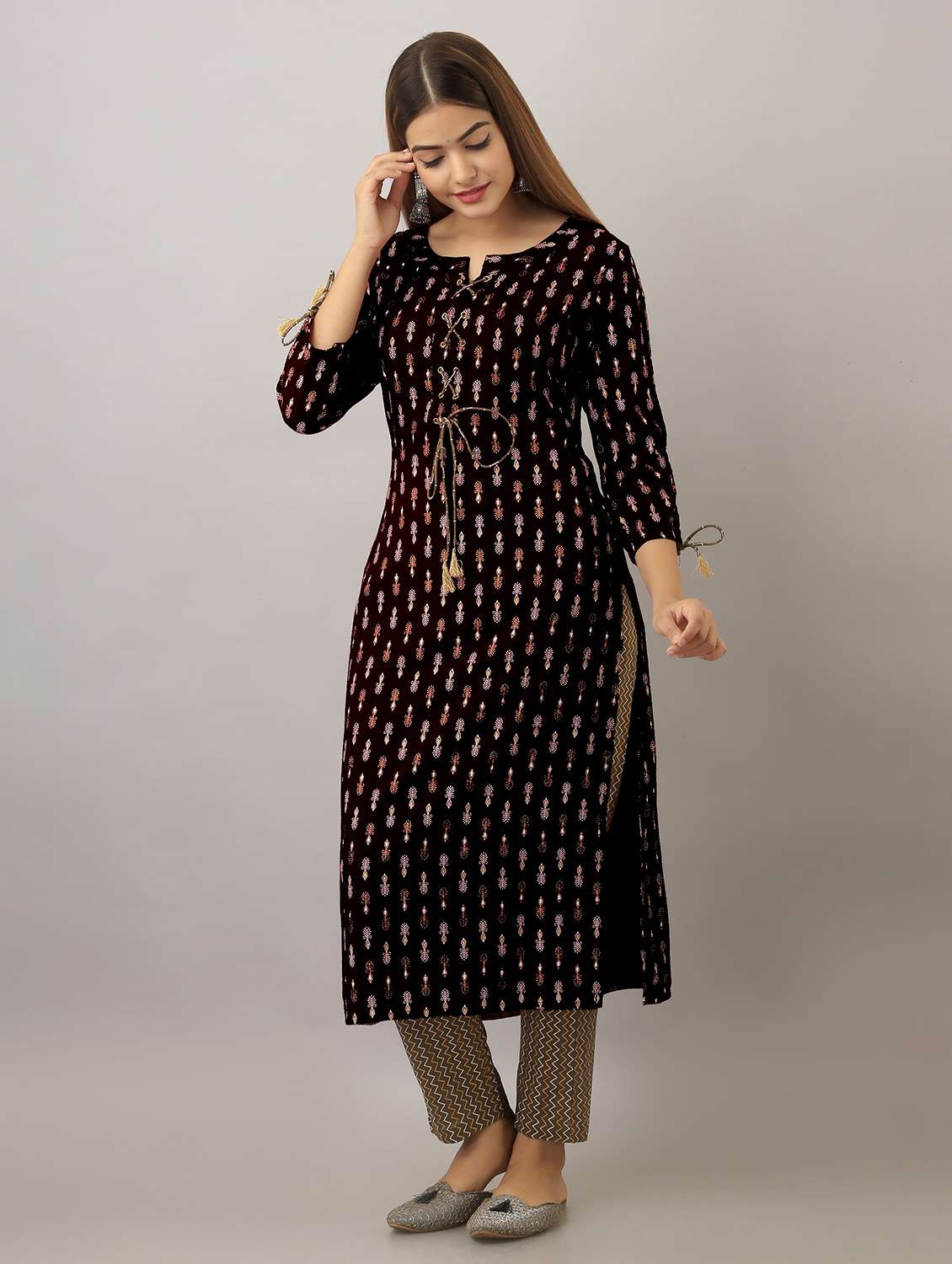 women three quarter sleeve straight kurta