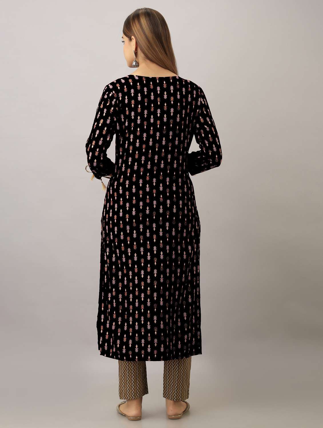 women three quarter sleeve straight kurta - 21941359 -  Standard Image - 2