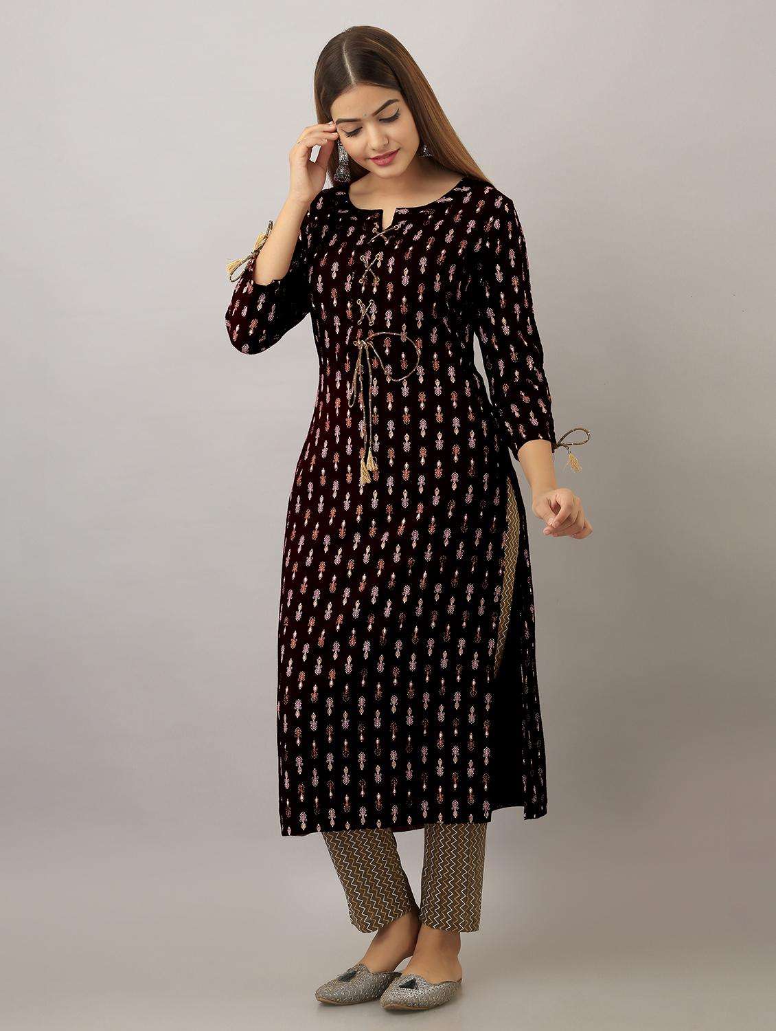 women three quarter sleeve straight kurta - 21941359 -  Standard Image - 2