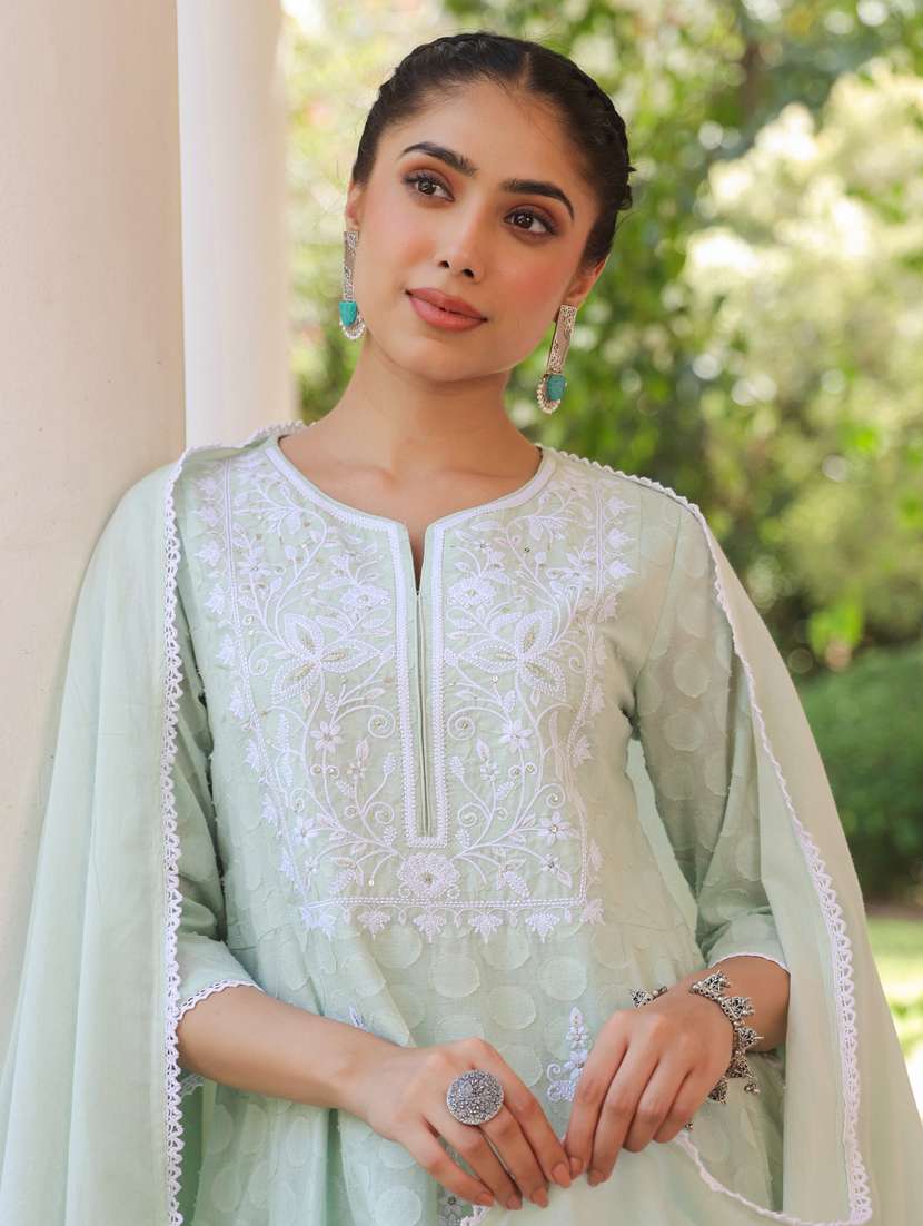 women three quarter sleeve anarkali kurta pant with dupatta set - 21941529 - Standard Image - 2
