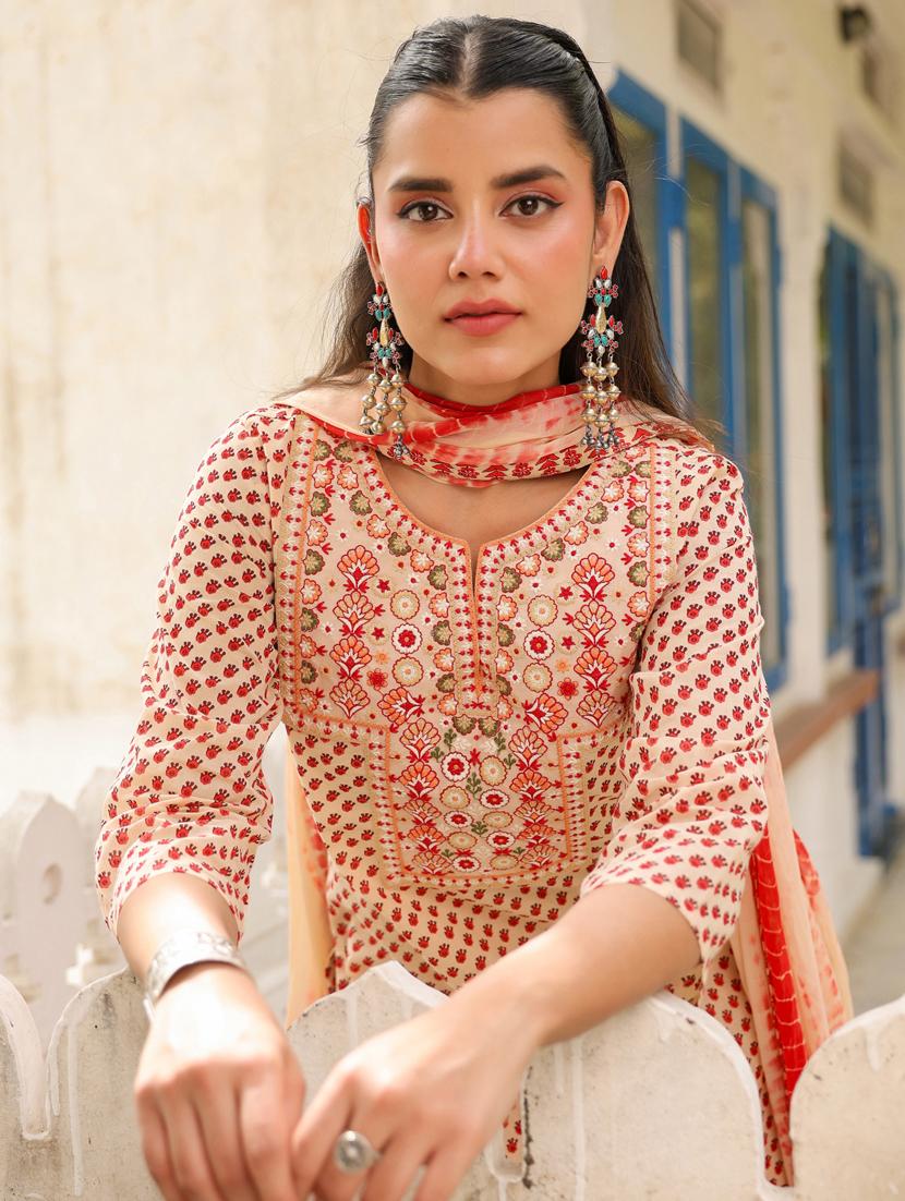 women three quarter sleeve kurta sharara with dupatta set - 21941550 - Standard Image - 2
