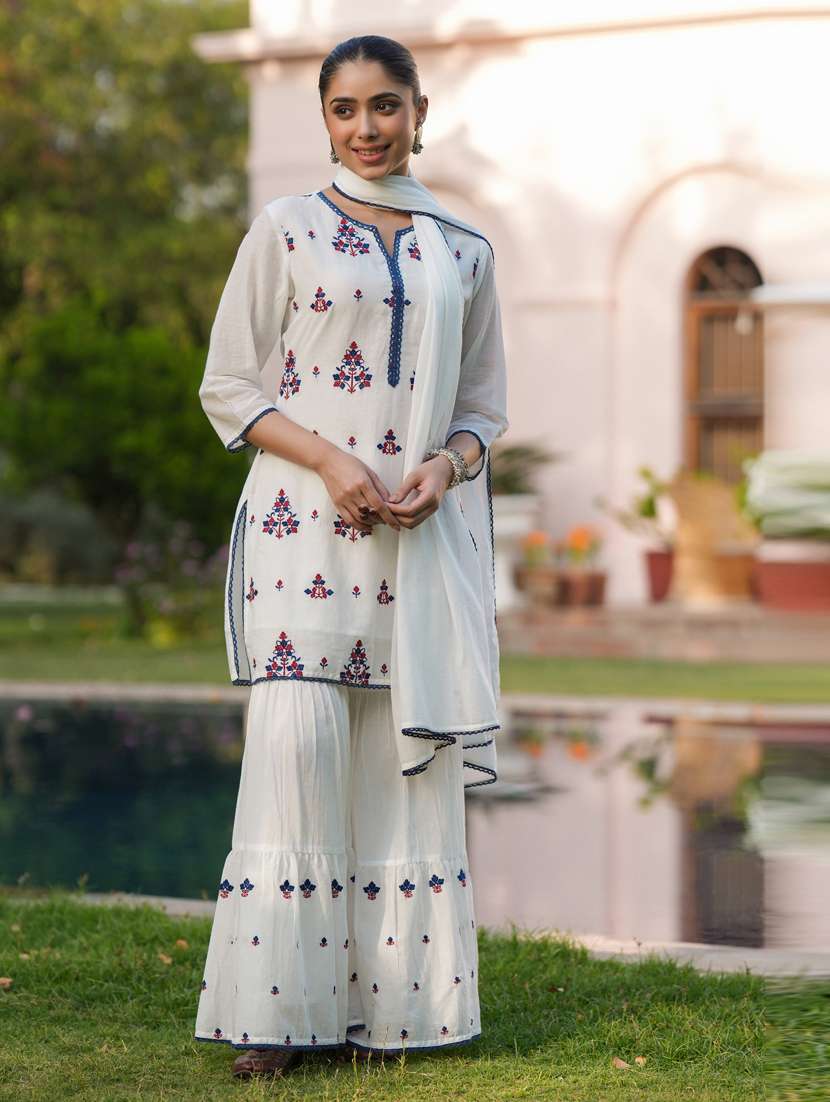 women three quarter sleeve kurta sharara with dupatta set