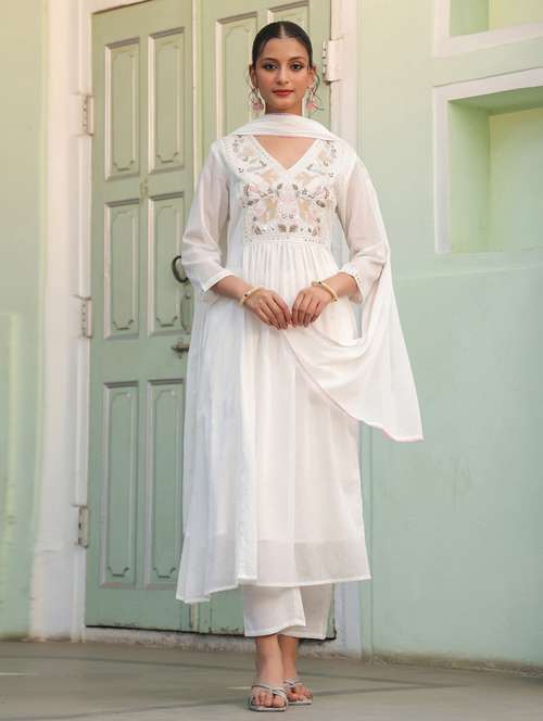 women three quarter sleeve anarkali kurta pant with dupatta set - 21941567 - Standard Image - 0