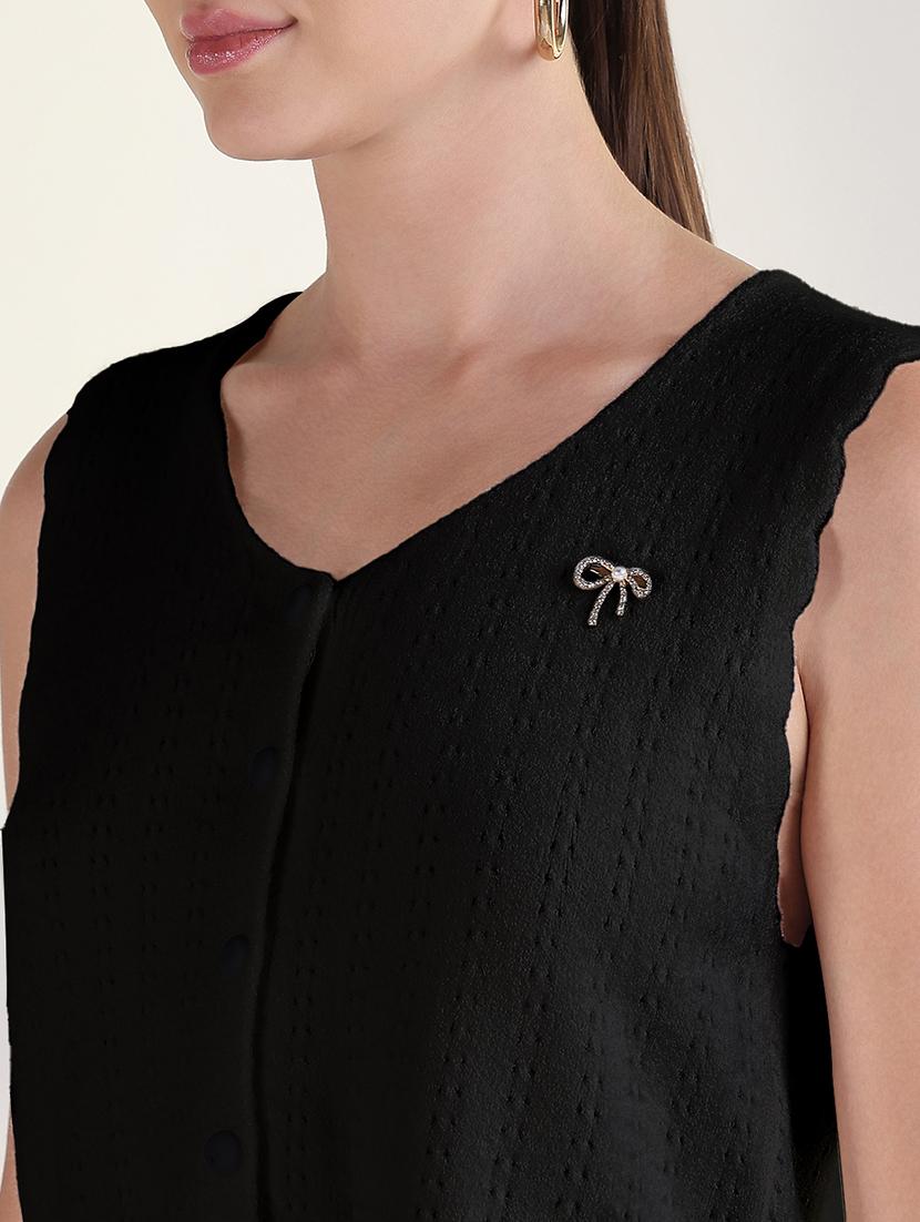 women black solid sleeveless crop top - 21941953 - Standard Image - 2