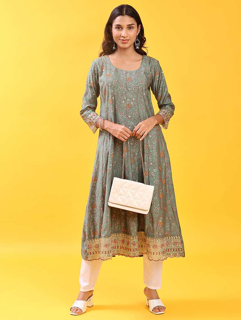 women three quarter sleeve flared kurta