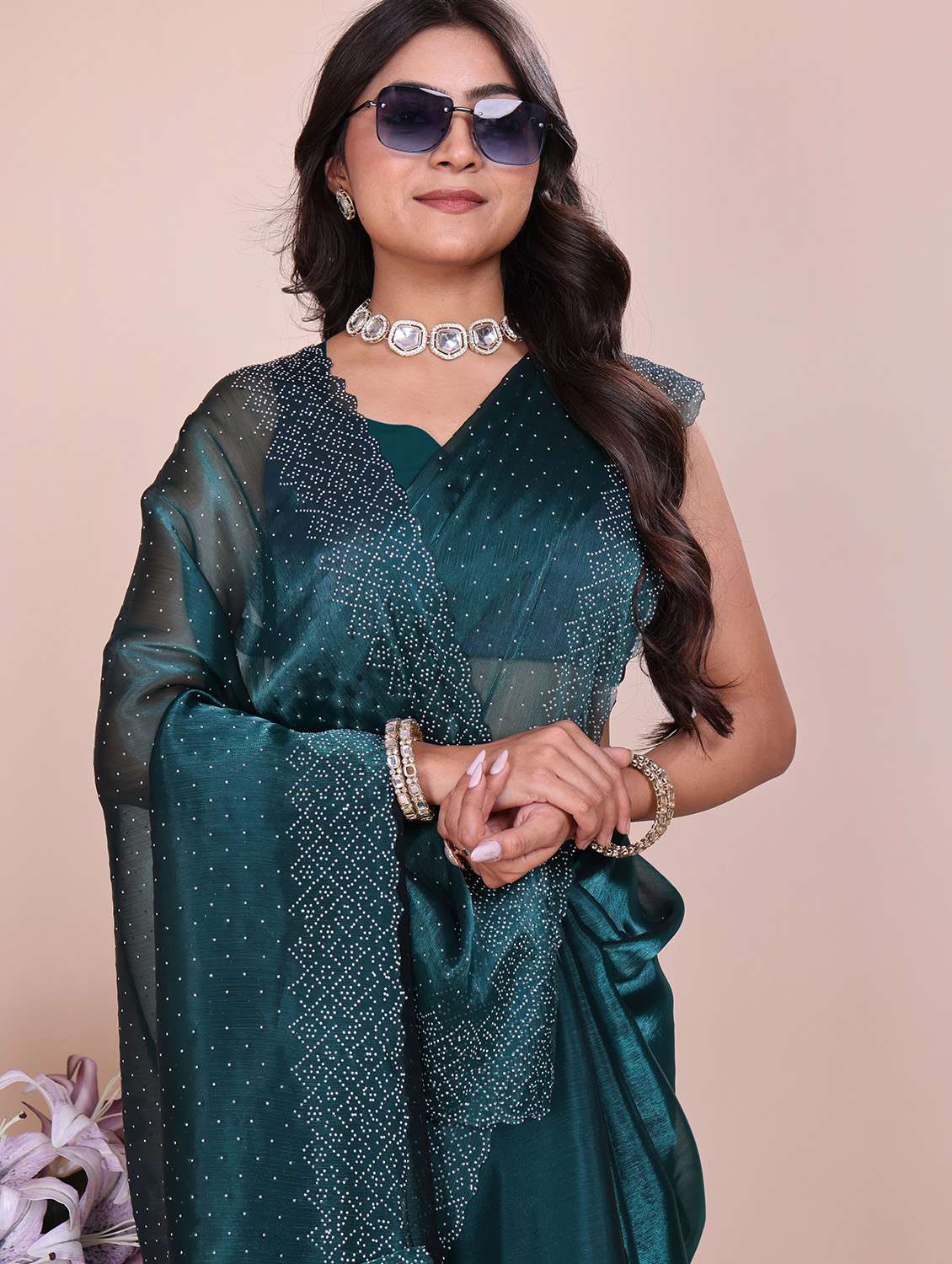 women solid with work embellished saree with blouse - 21943092 -  Standard Image - 2