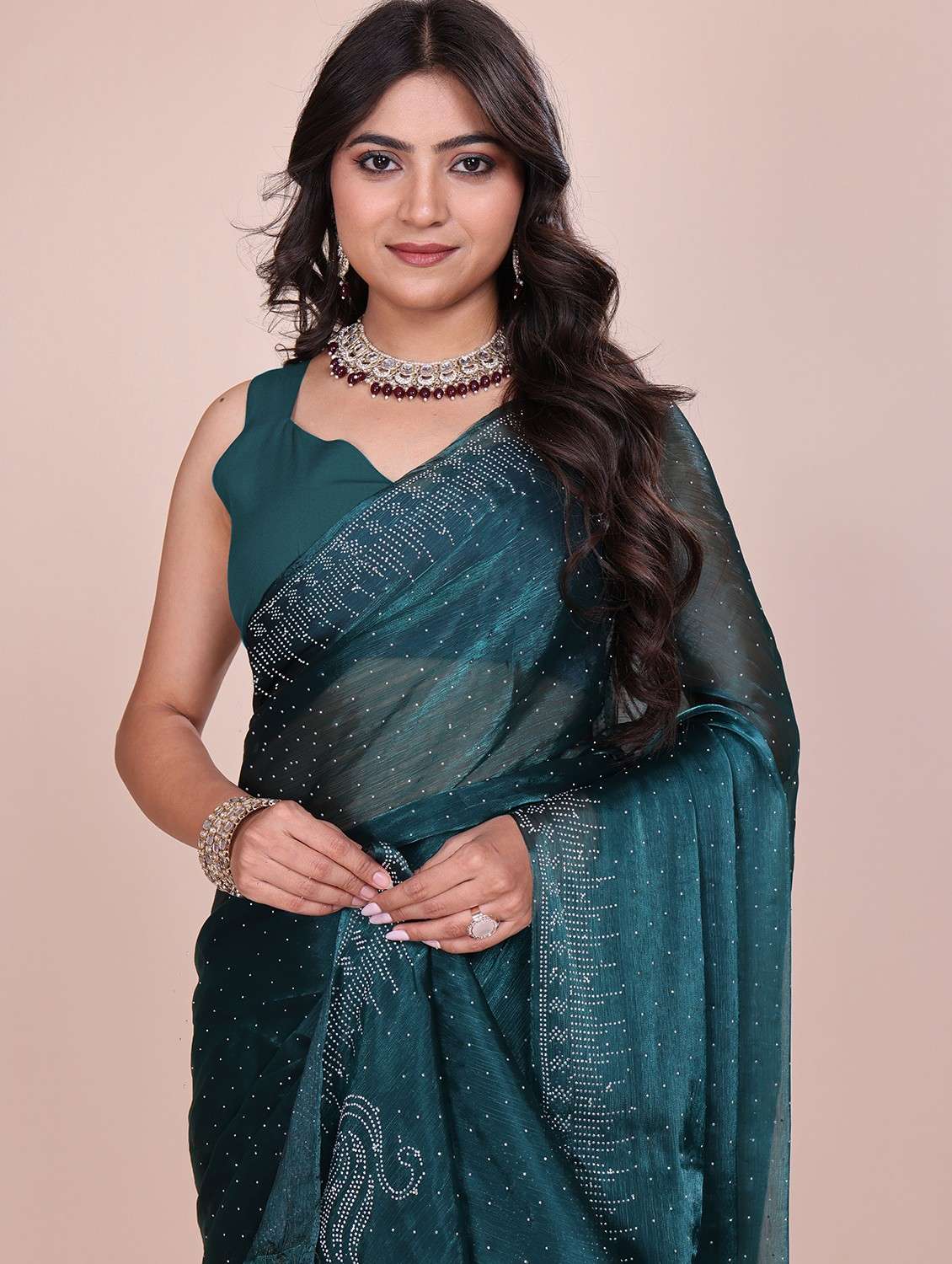 women solid with work embellished saree with blouse - 21943104 -  Standard Image - 2