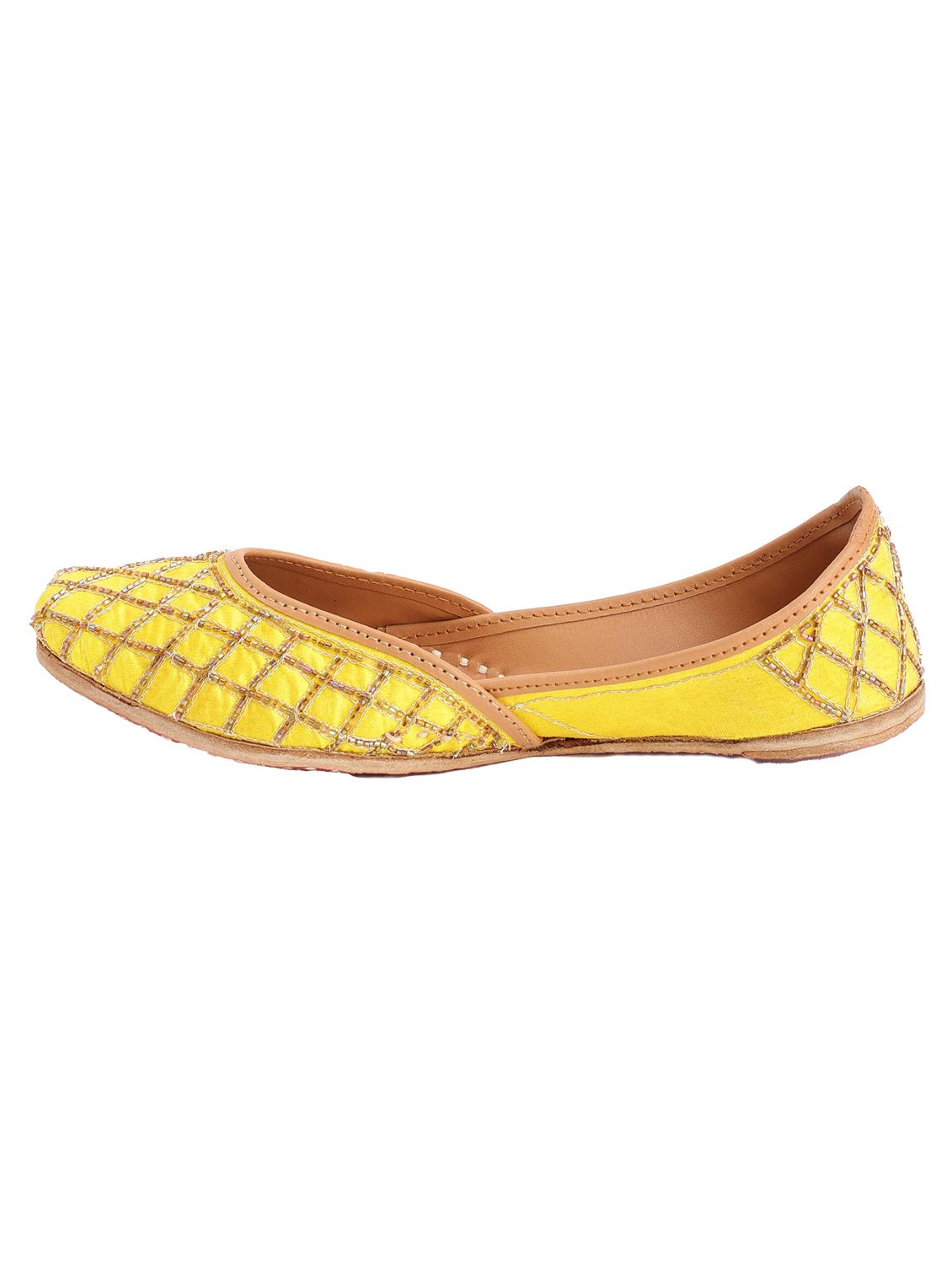 women embellished slip on juttis - 21943255 - Standard Image - 2
