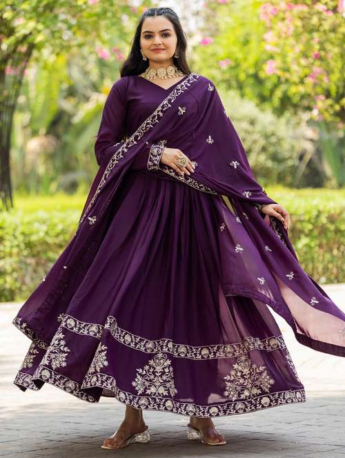 women embroidered long sleeve kurta dupatta set - 21943460 -  Standard Image - 0