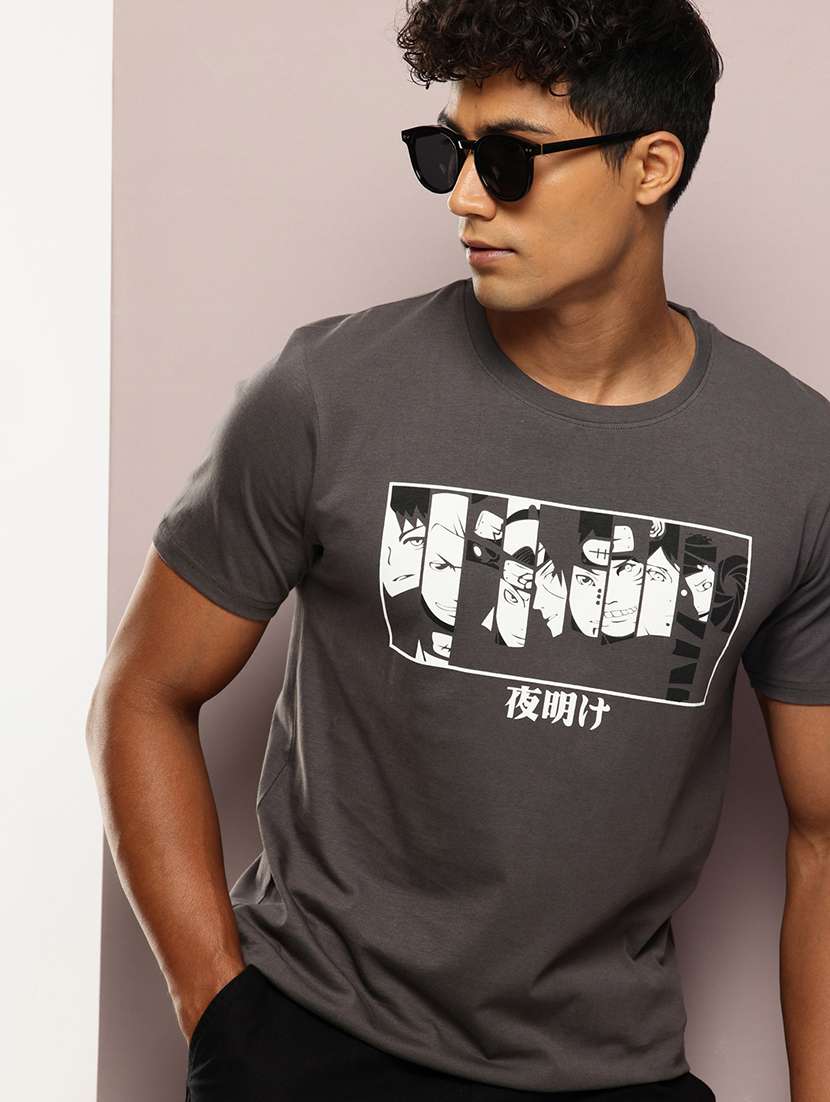 men chest print round neck regular fit t-shirt