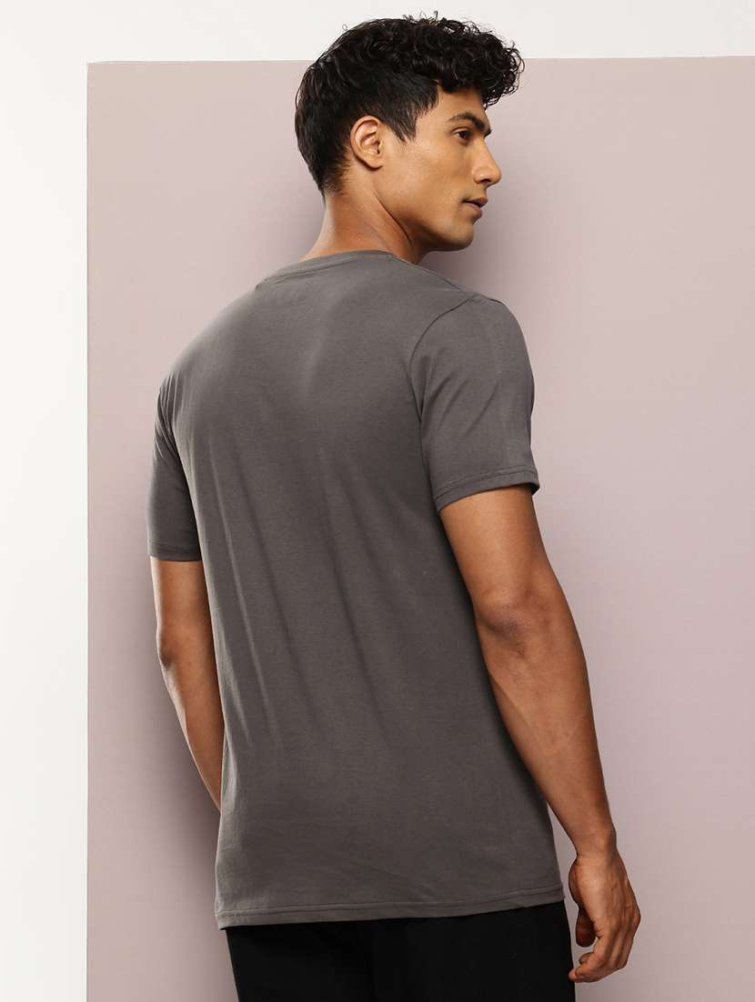 men chest print round neck regular fit t-shirt - 21943481 - Standard Image - 2