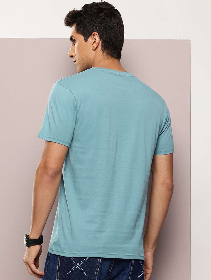men front print round neck regular fit t-shirt - 21943483 -  Standard Image - 2