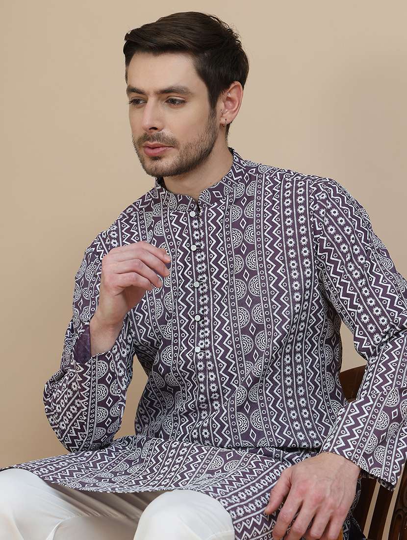 men embroidered mandarin neck long kurta - 21943632 - Standard Image - 2