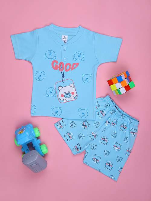 boys printed t-shirt & shorts twin set - 21943690 - Standard Image - 0