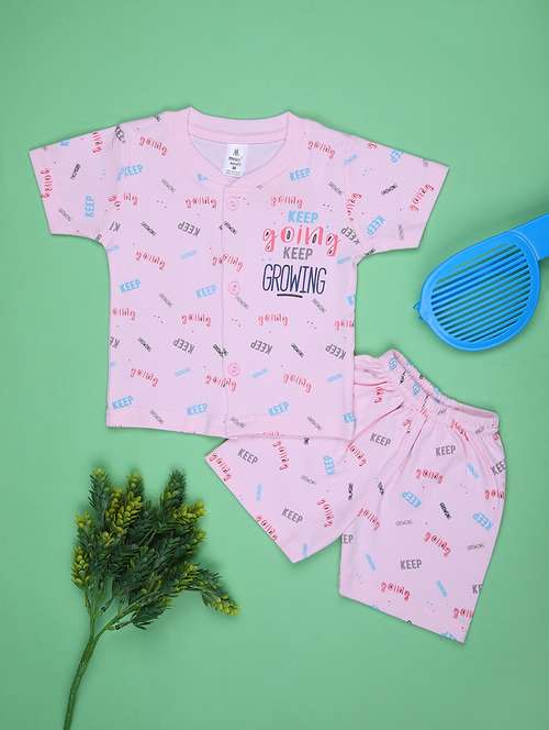 boys printed t-shirt & shorts twin set - 21943824 - Standard Image - 0