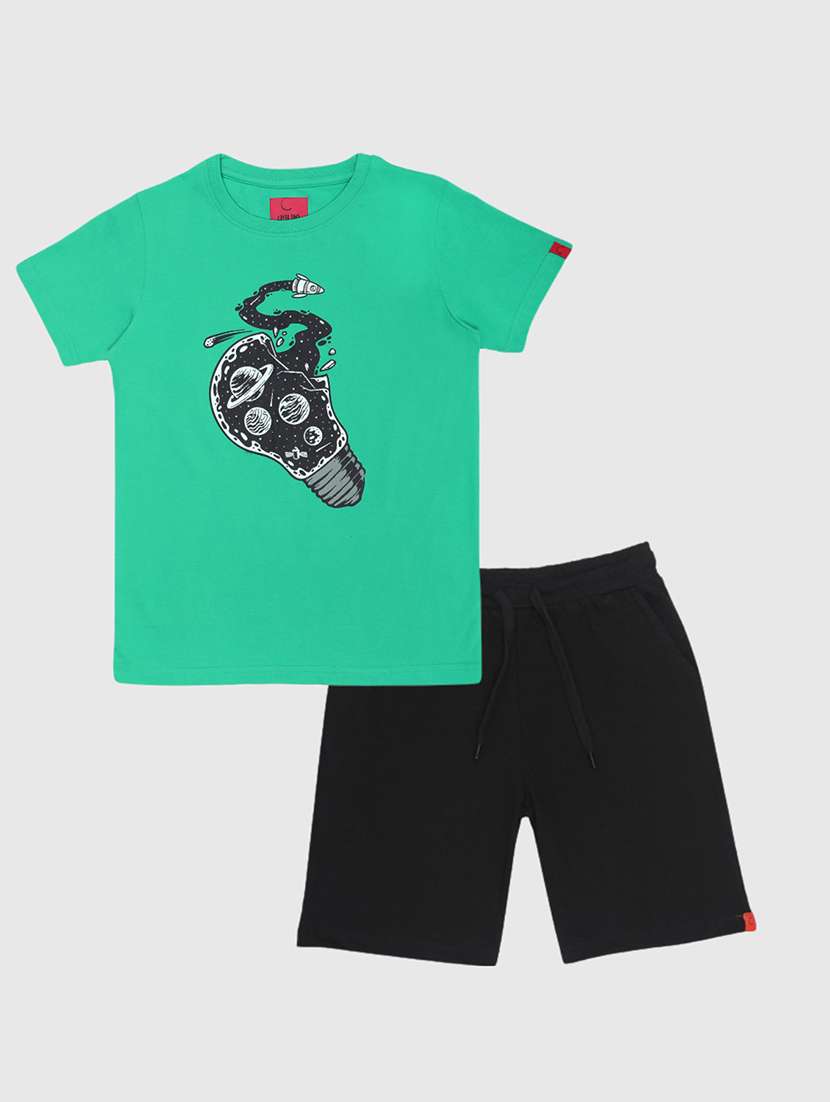 boys printed t-shirt & shorts casual wear set
