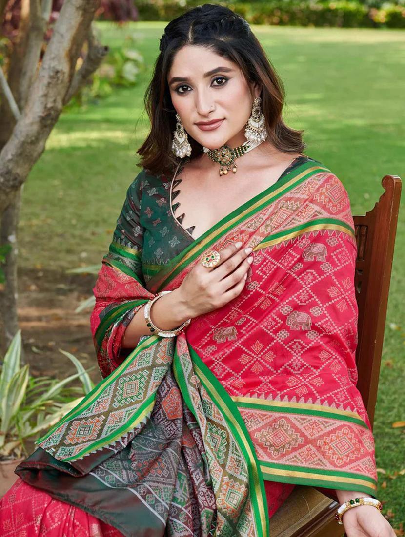women self design patola saree with blouse - 21944878 - Standard Image - 2