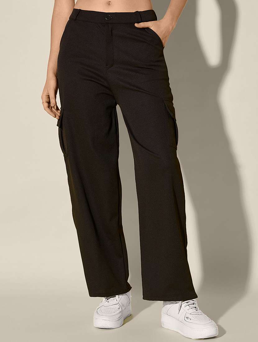 women solid mid rise relaxed fit cargo