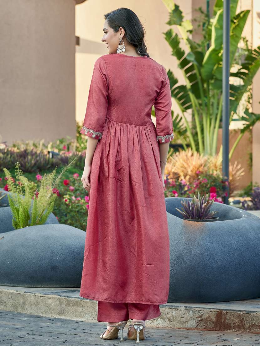 women three quarter sleeve kurta pant set - 21947855 - Standard Image - 2